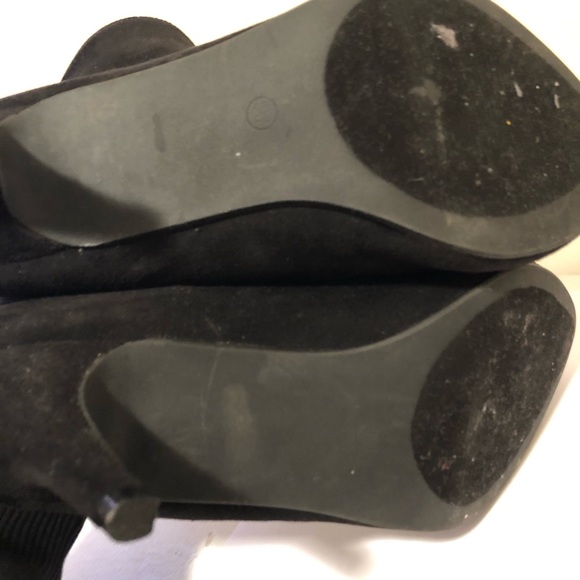 Slouchy ankle length heeled booties - Picture 3 of 4